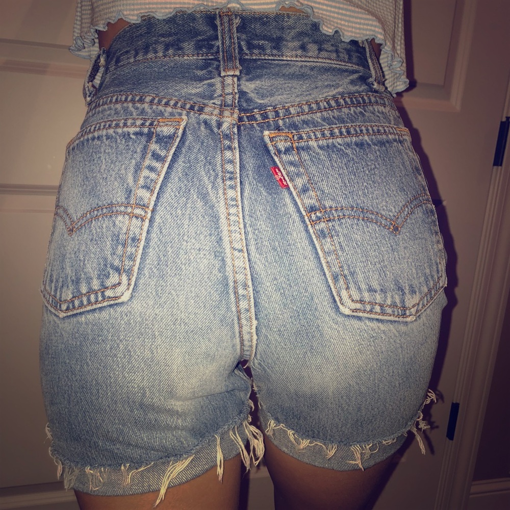 Vintage 501 Levi Cutoff Shorts